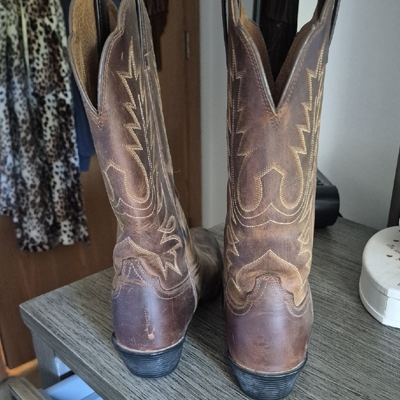 Brown Western Cowboy Boots - Picture 3 of 4